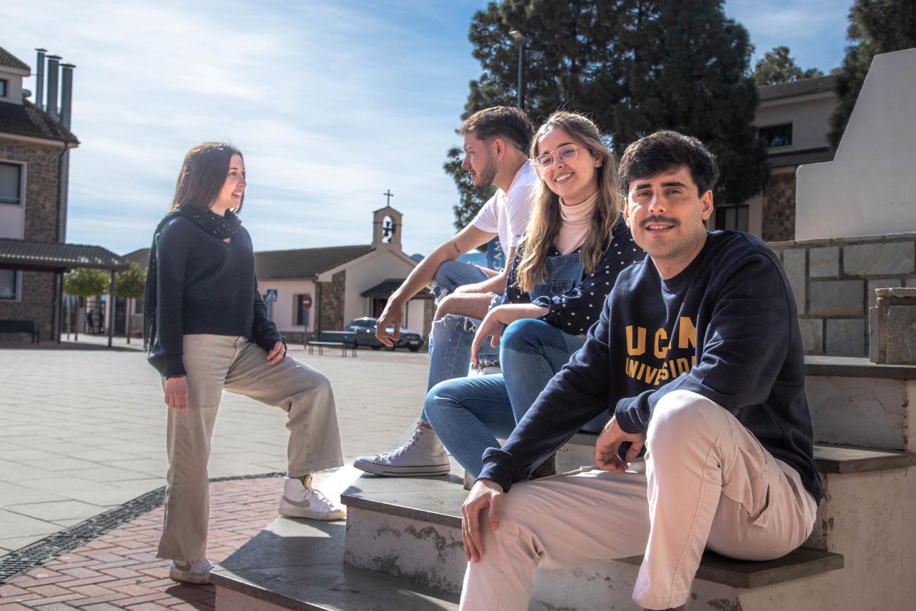 Nuevos estudiantes del grado en nutrición que han entrado a la universidad con estudios de fp de grado superior en dietética.